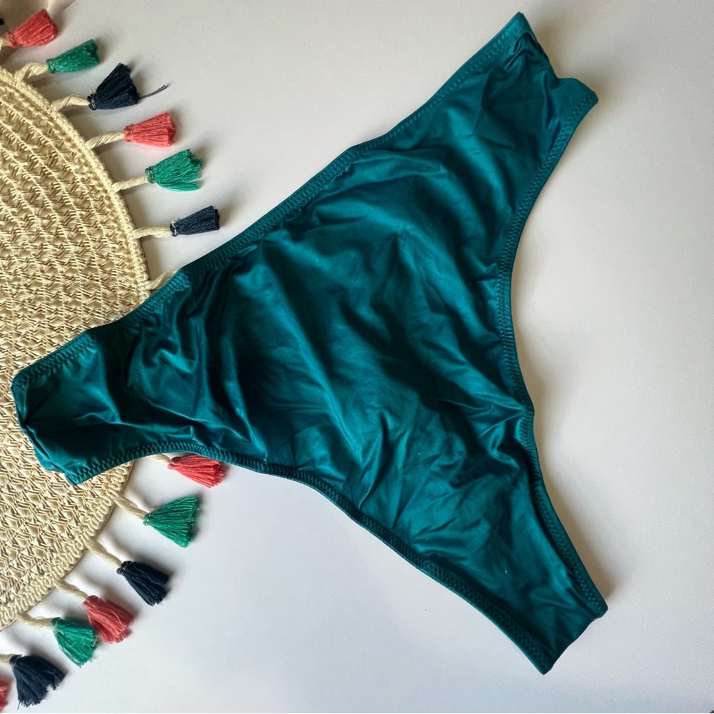 Victoria's Secret Very Sexy Smooth High-Waist Strappy-Back Thong Panty Jade M